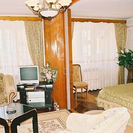 Viktoria Hotel Odessa Extérieur photo